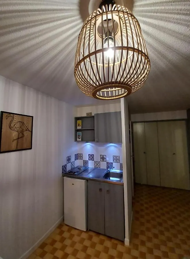 Appartement Coquet studio avec belle terrasse à La Londe-les-Maures