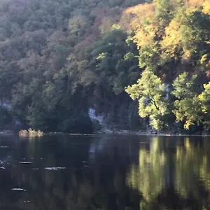 https://studio-sacha.midi-pyreneeshotels.com
